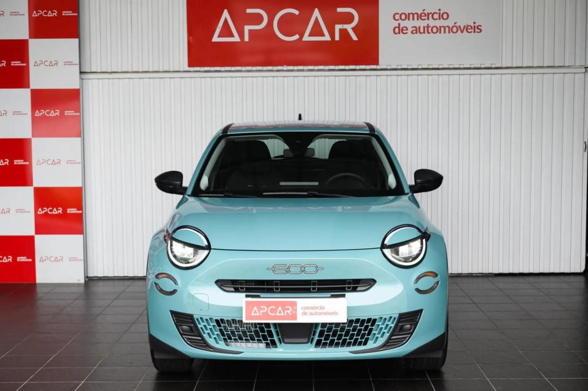 fiat-600-2025-gasolina-1199cc