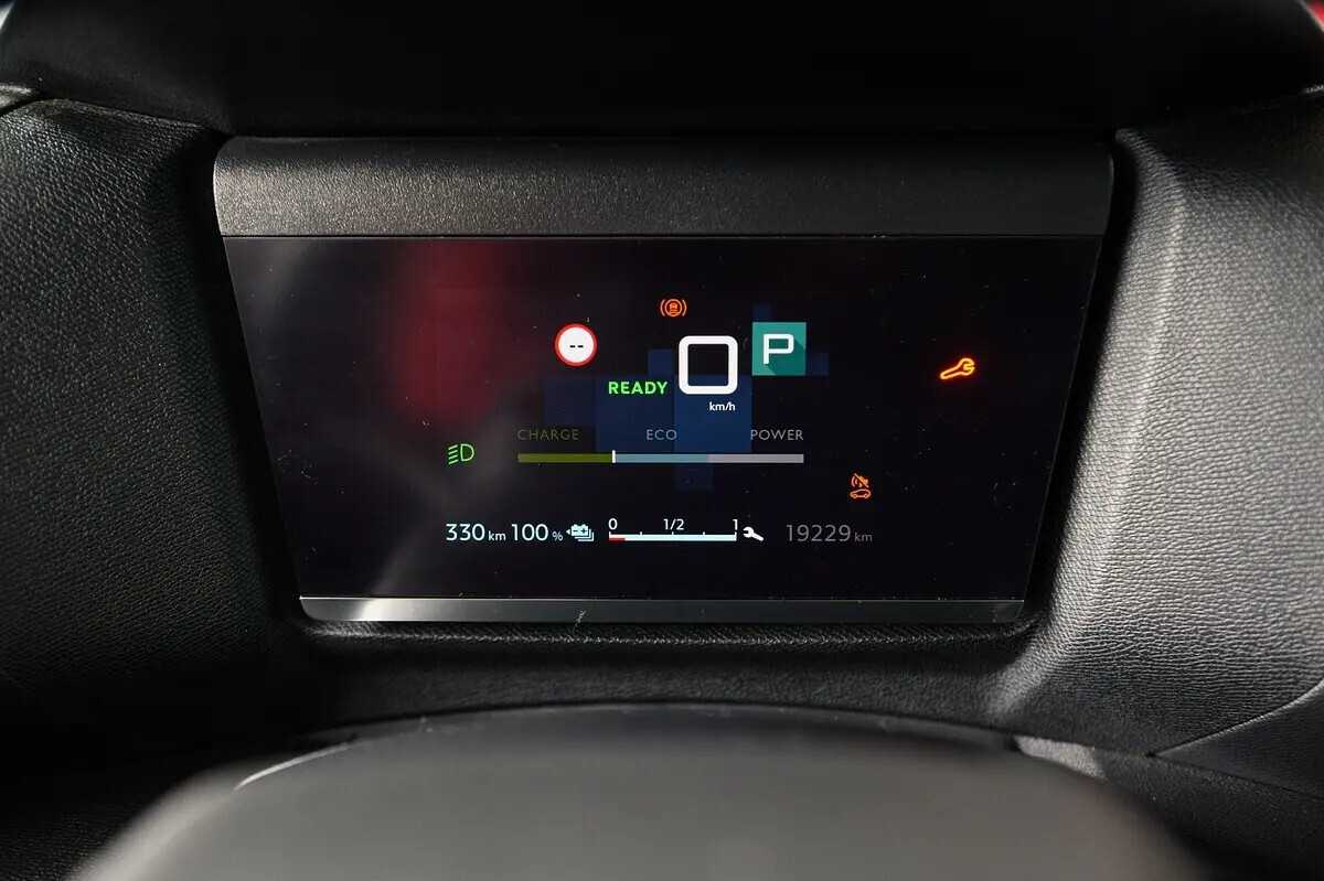 citroen-e-c4-2024-eletrico-0cc