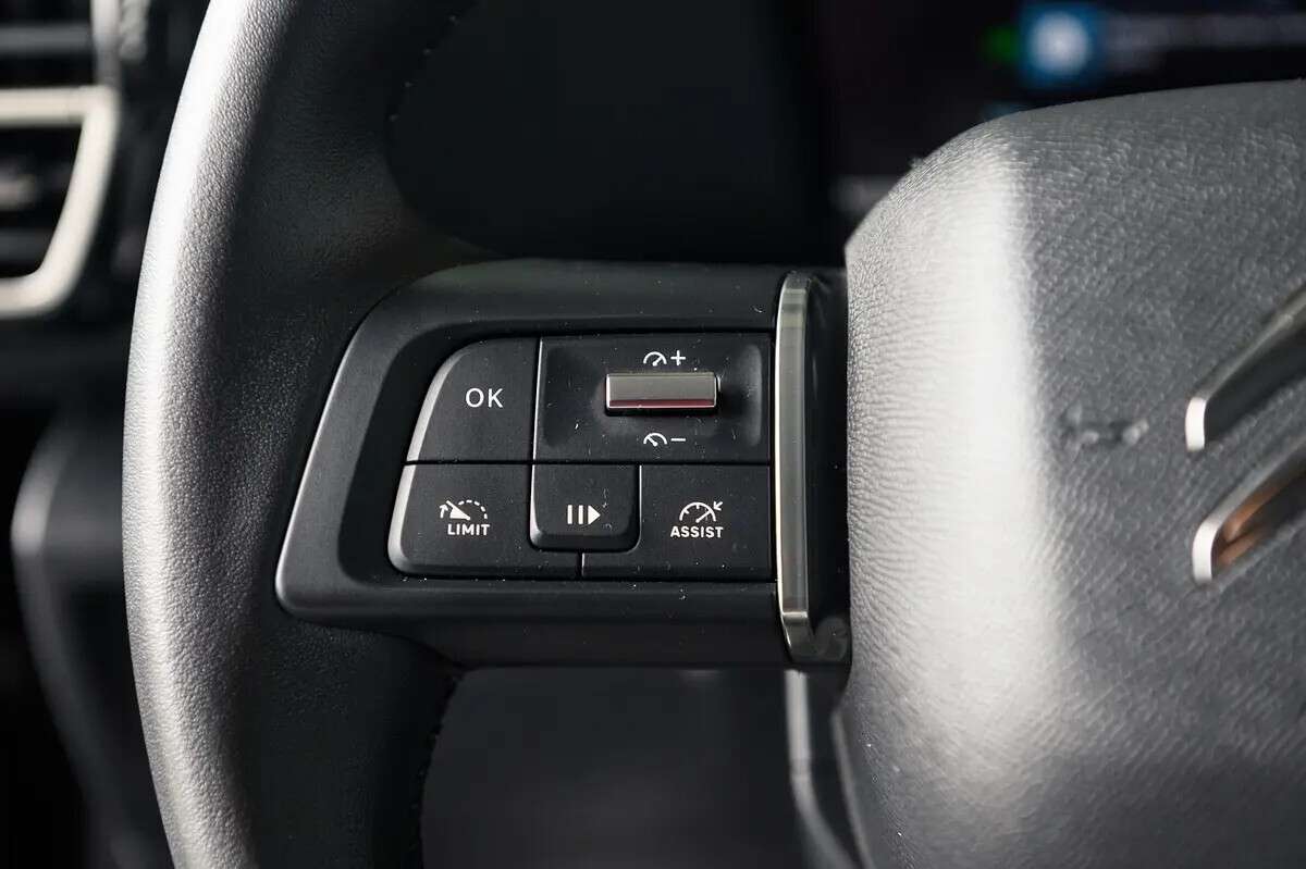 citroen-e-c4-2024-eletrico-0cc