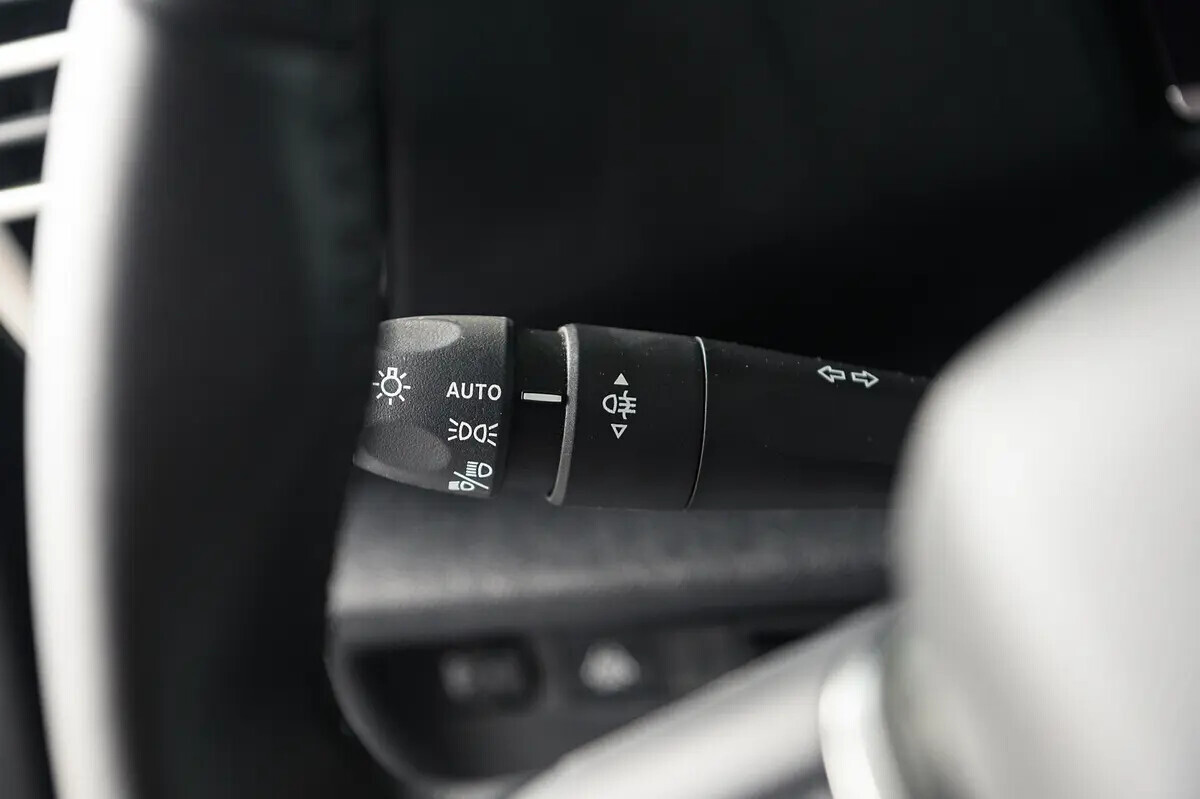 citroen-e-c4-2024-eletrico-0cc