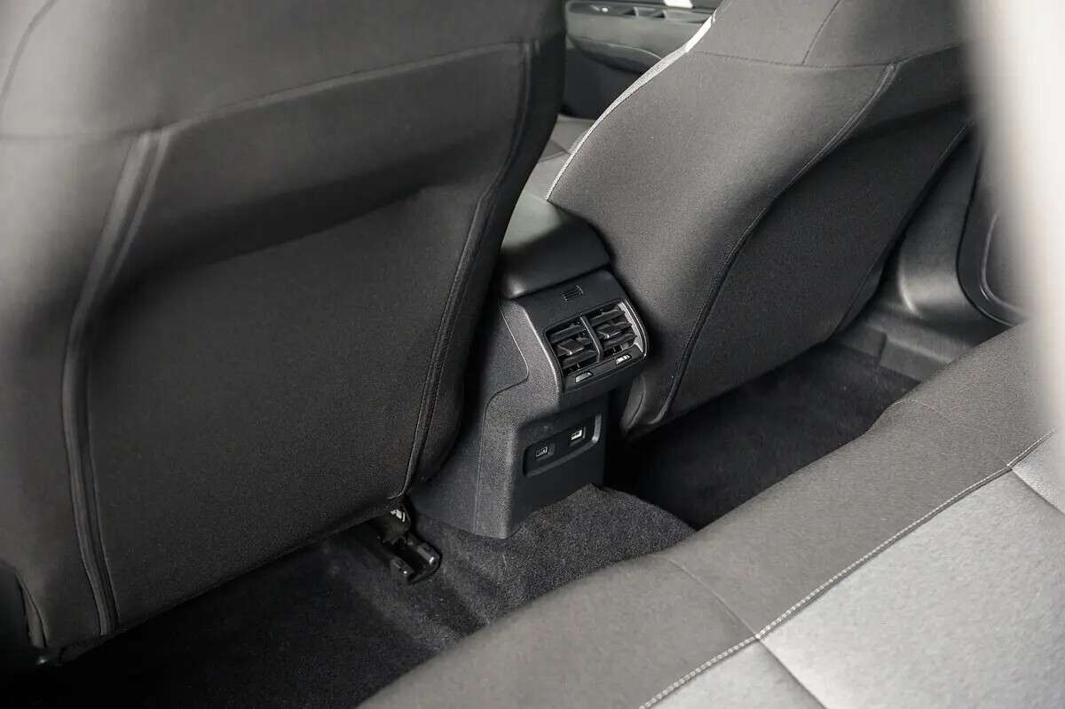 citroen-e-c4-2024-eletrico-0cc