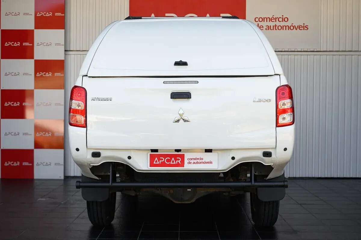 mitsubishi-l200-2018-diesel-2442cc