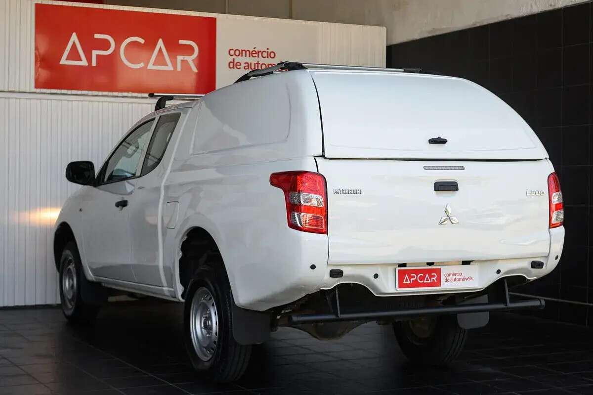 mitsubishi-l200-2018-diesel-2442cc