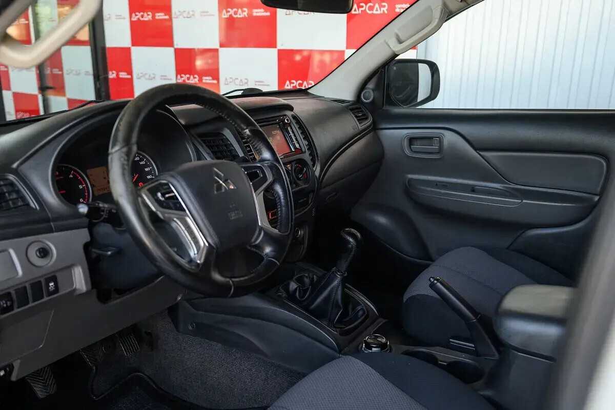 mitsubishi-l200-2018-diesel-2442cc