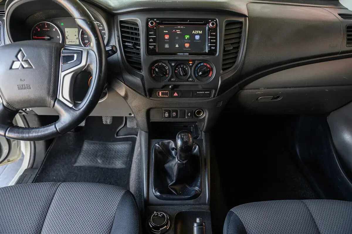 mitsubishi-l200-2018-diesel-2442cc