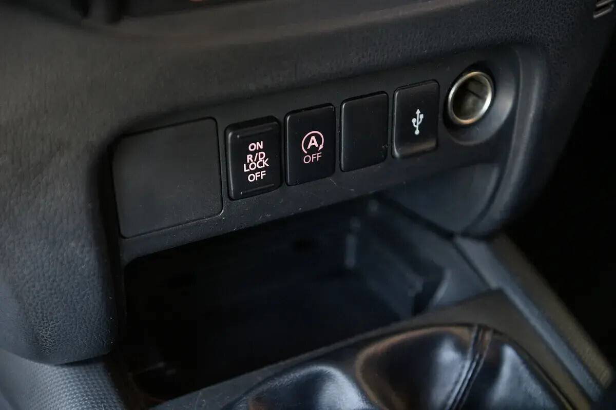 mitsubishi-l200-2018-diesel-2442cc