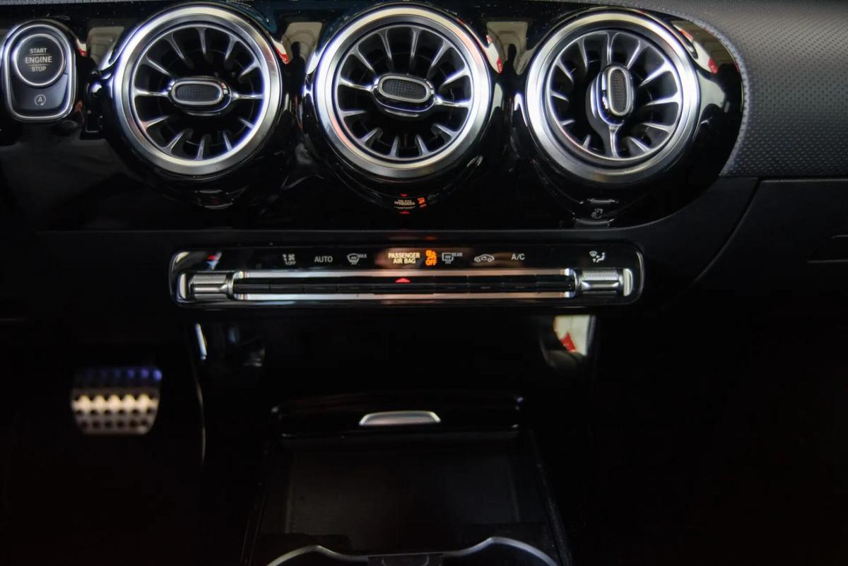 mercedes-benz-classe-a-a-180-d-2022-diesel-1950cc