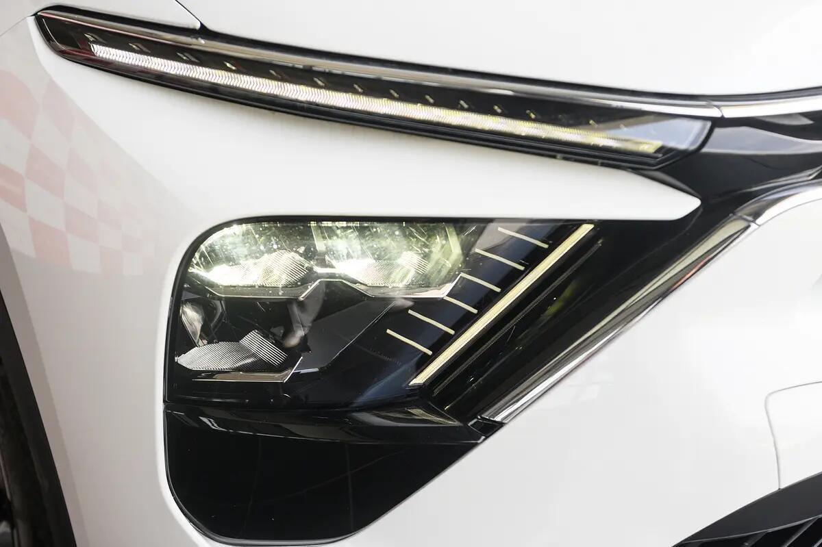 citroen-c5-x-2023-hibrido-a-gasolina-1598cc