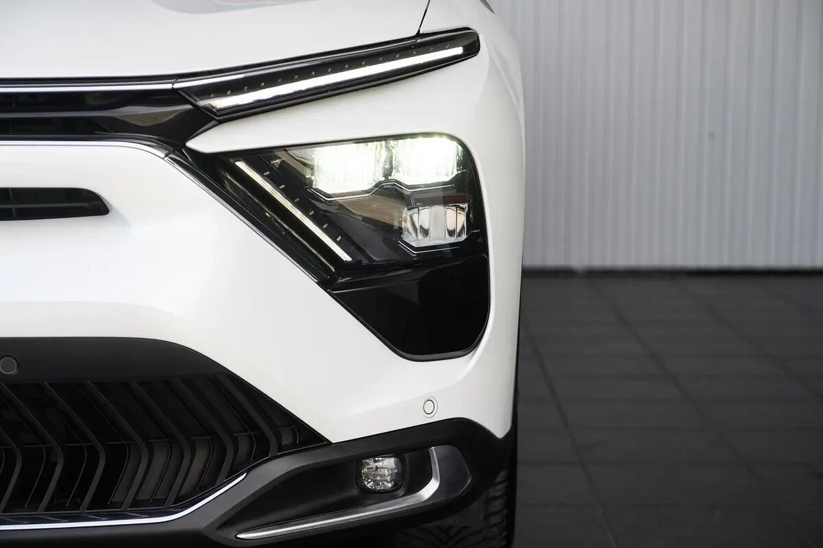 citroen-c5-x-2023-hibrido-a-gasolina-1598cc