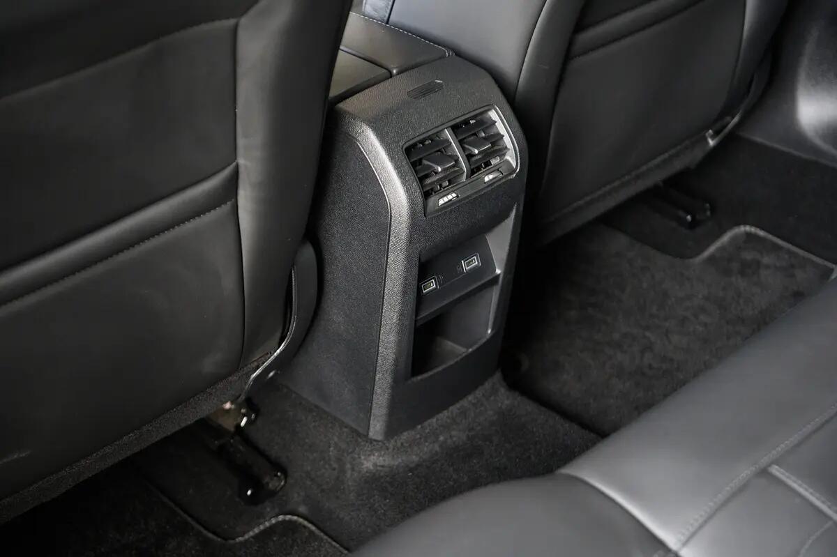 citroen-c5-x-2023-hibrido-a-gasolina-1598cc