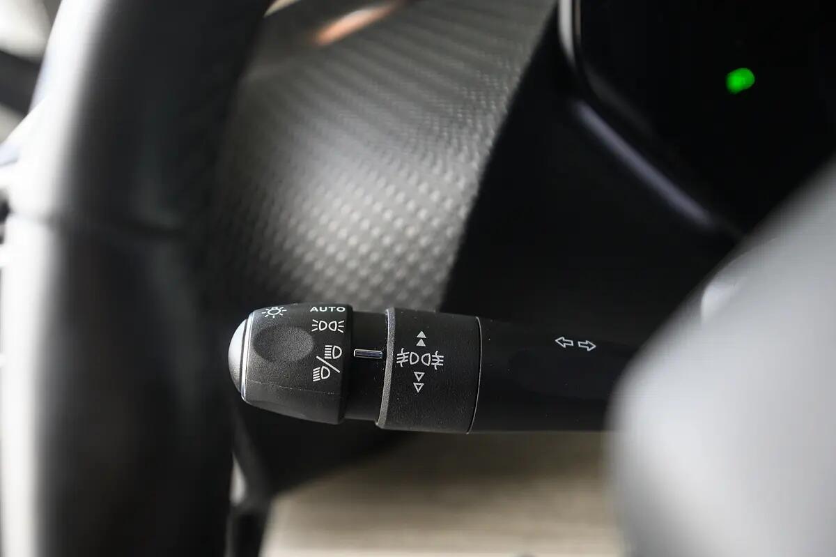 citroen-c5-x-2023-hibrido-a-gasolina-1598cc