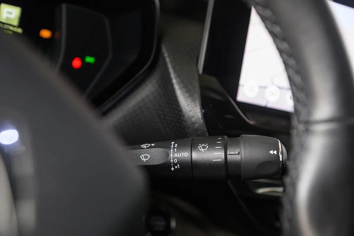 citroen-c5-x-2023-hibrido-a-gasolina-1598cc