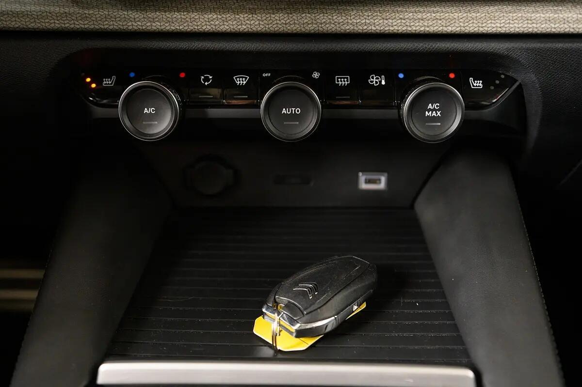 citroen-c5-x-2023-hibrido-a-gasolina-1598cc