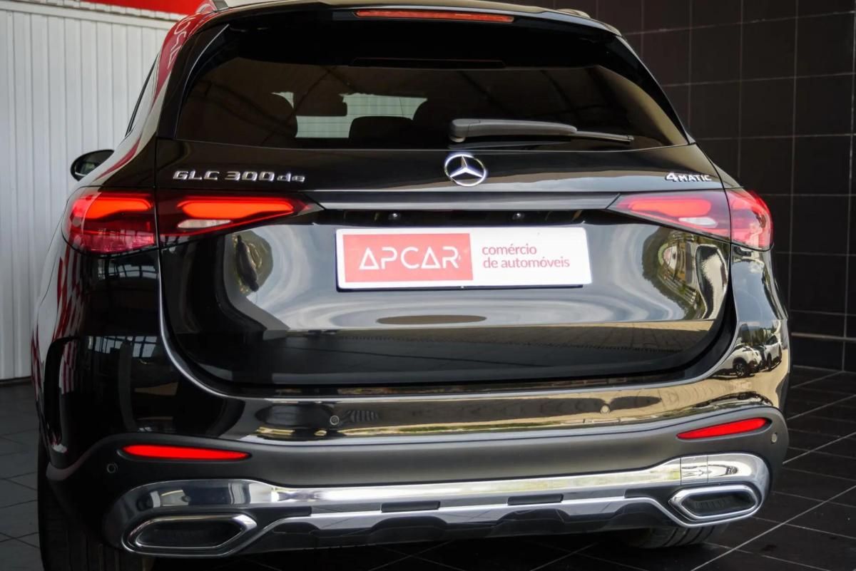 mercedes-benz-glc-300-de-4matic-2023-hibrido-a-diesel-1993cc