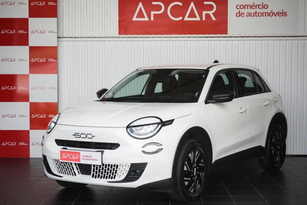 fiat-600-2025-gasolina-1199cc
