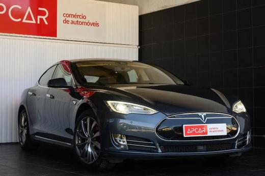 tesla-model-s-2015-eletrico-0cc
