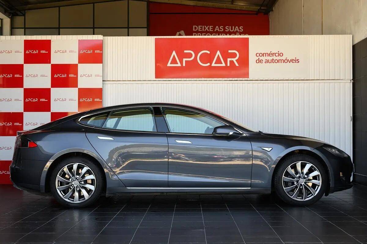 tesla-model-s-2015-eletrico-0cc