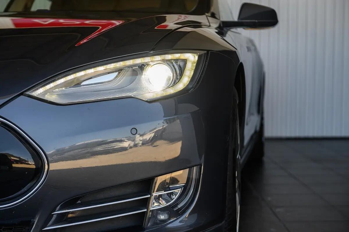 tesla-model-s-2015-eletrico-0cc