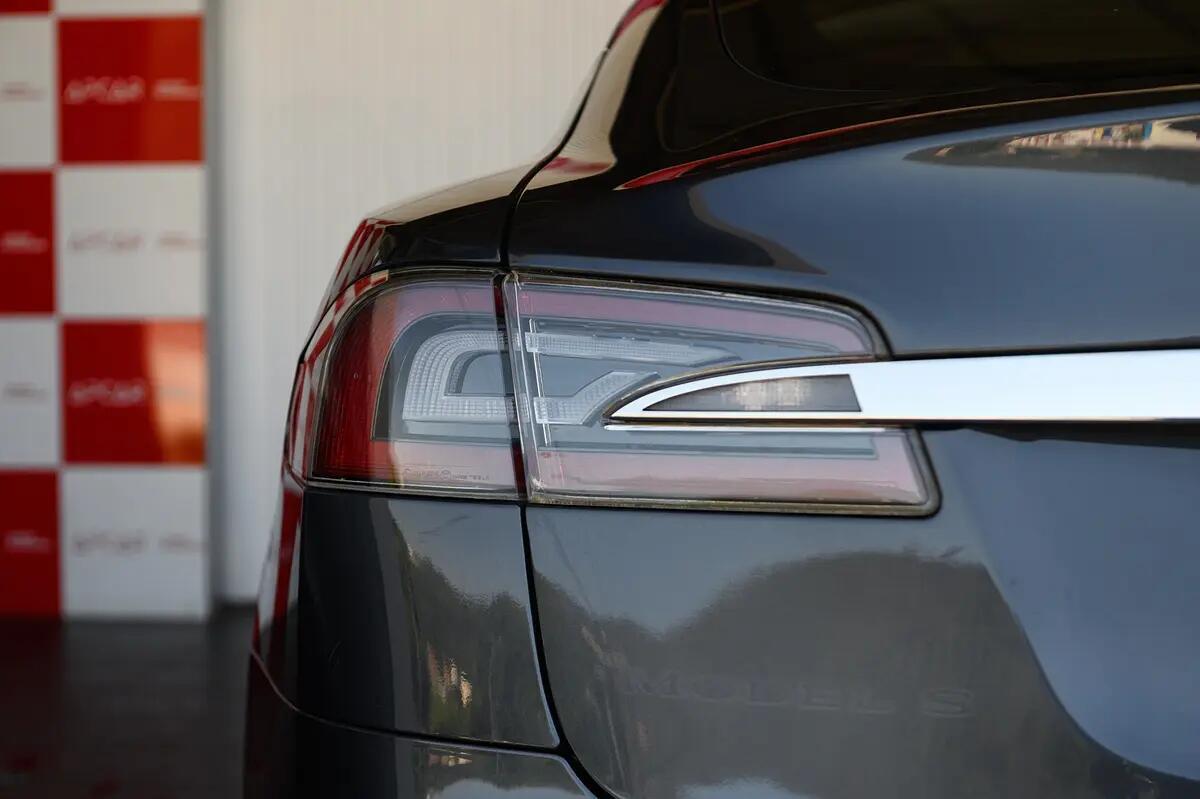 tesla-model-s-2015-eletrico-0cc
