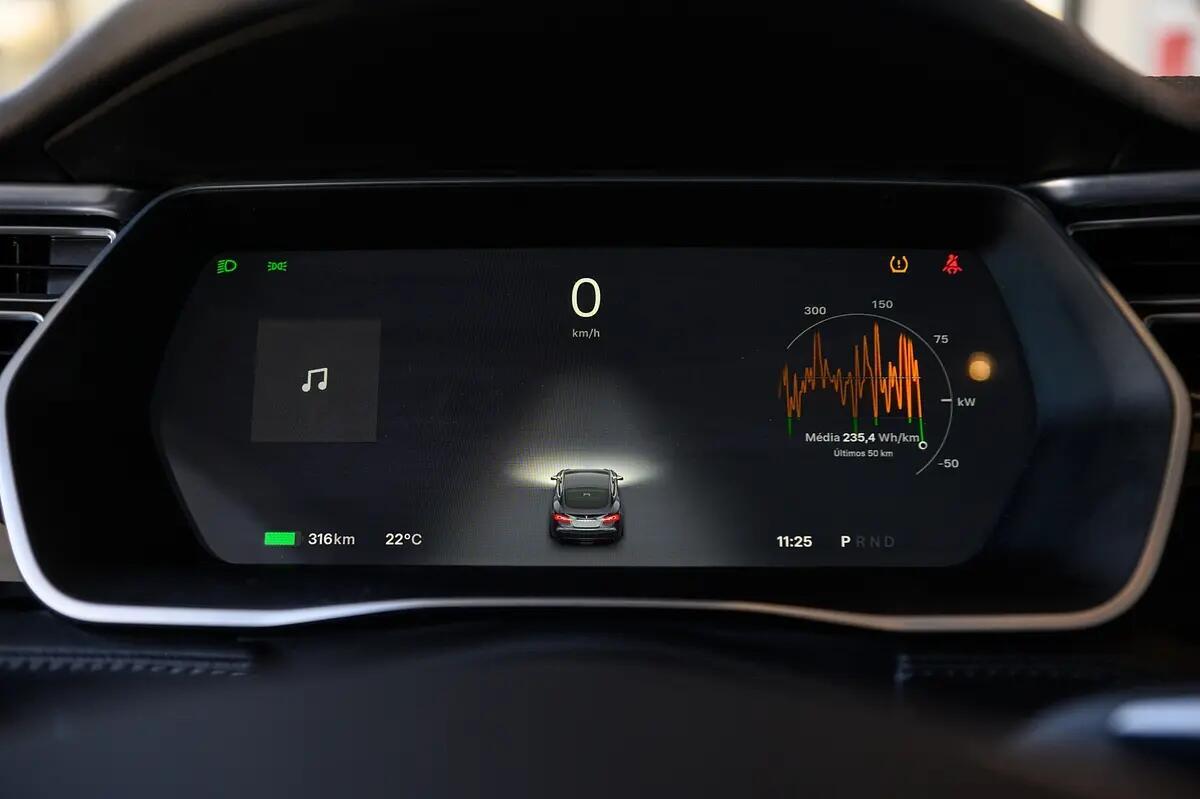 tesla-model-s-2015-eletrico-0cc