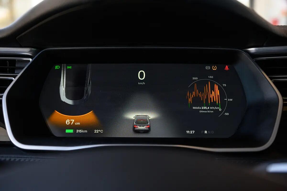 tesla-model-s-2015-eletrico-0cc