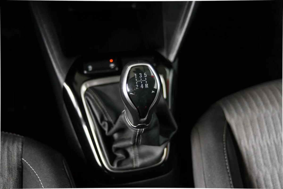 opel-corsa-2023-gasolina-1199cc
