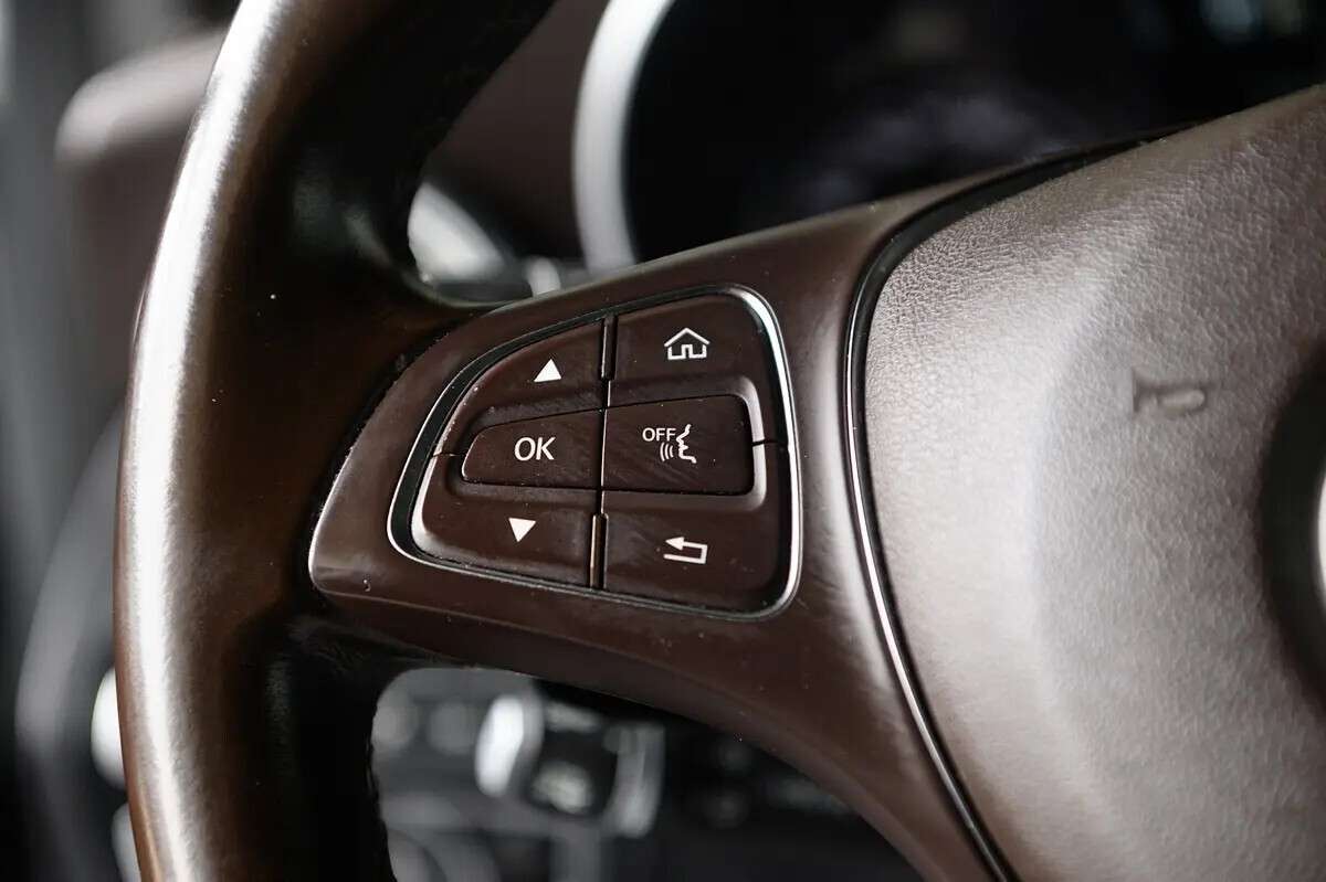 mercedes-benz-glc-250-d-coupe-4matic-2018-diesel-2143cc