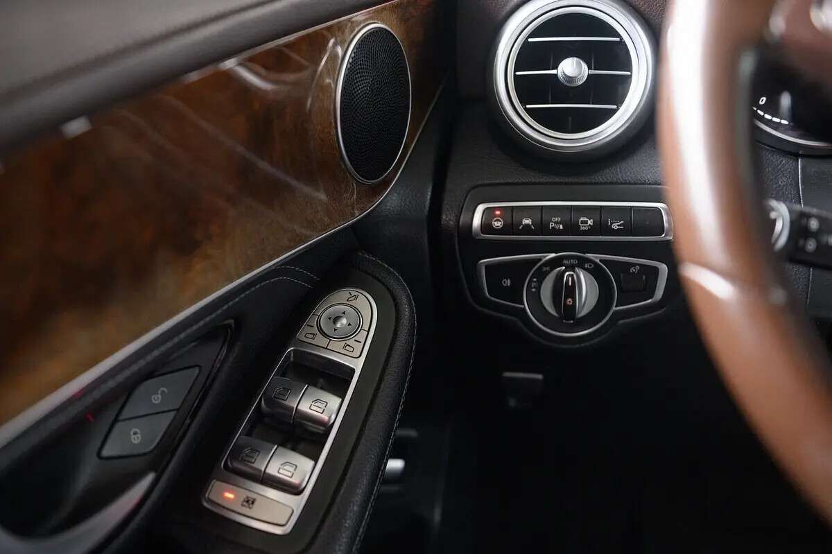 mercedes-benz-glc-250-d-coupe-4matic-2018-diesel-2143cc