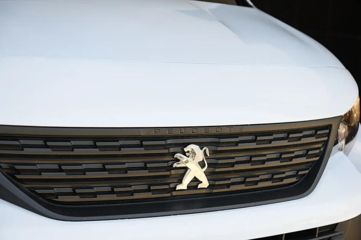 peugeot-partner-2023-diesel-1499cc