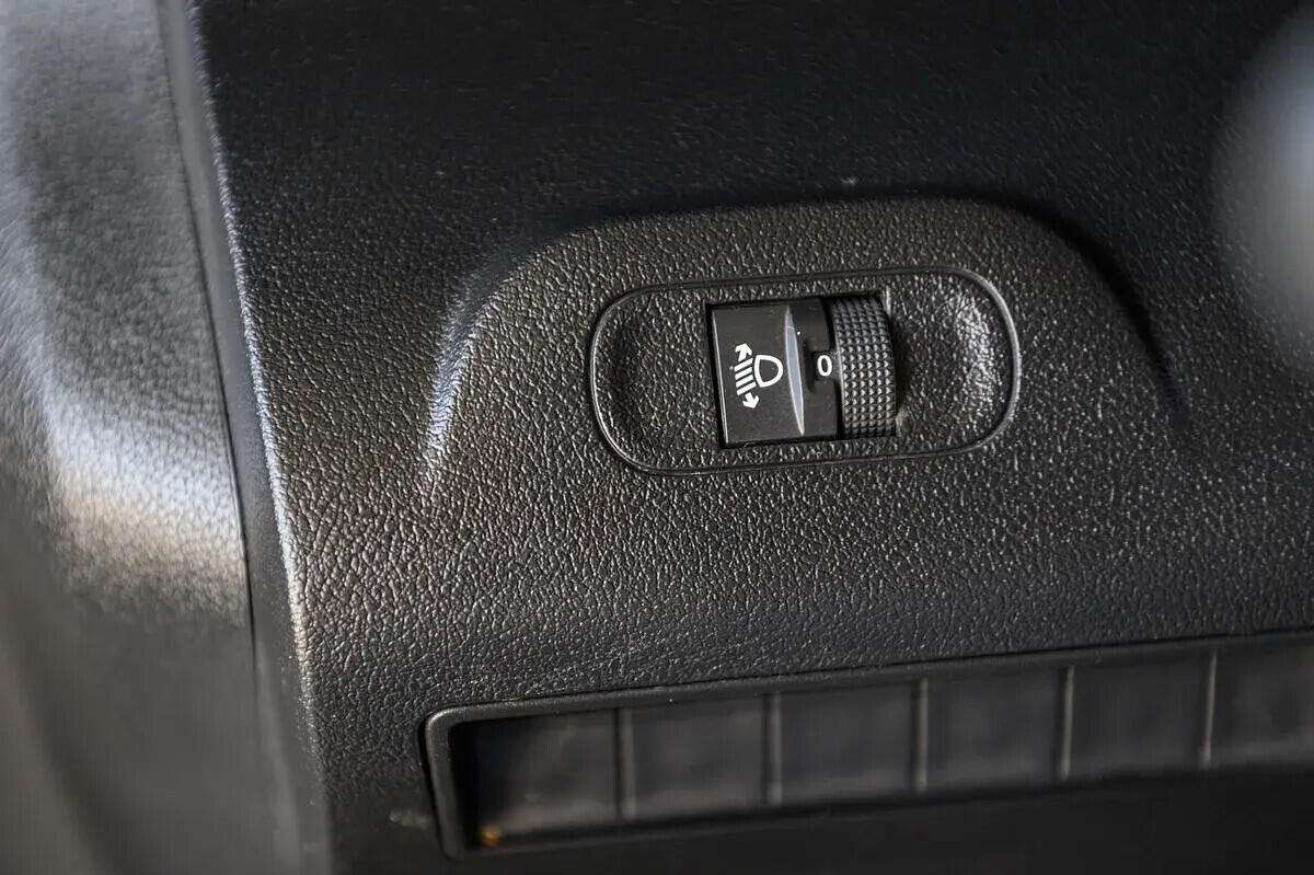 peugeot-partner-2023-diesel-1499cc
