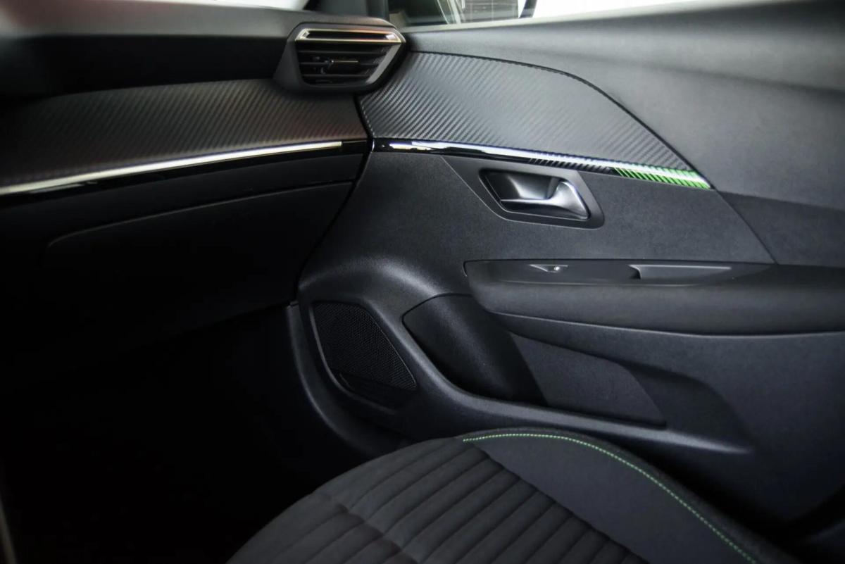 peugeot-208-2024-gasolina-1199cc