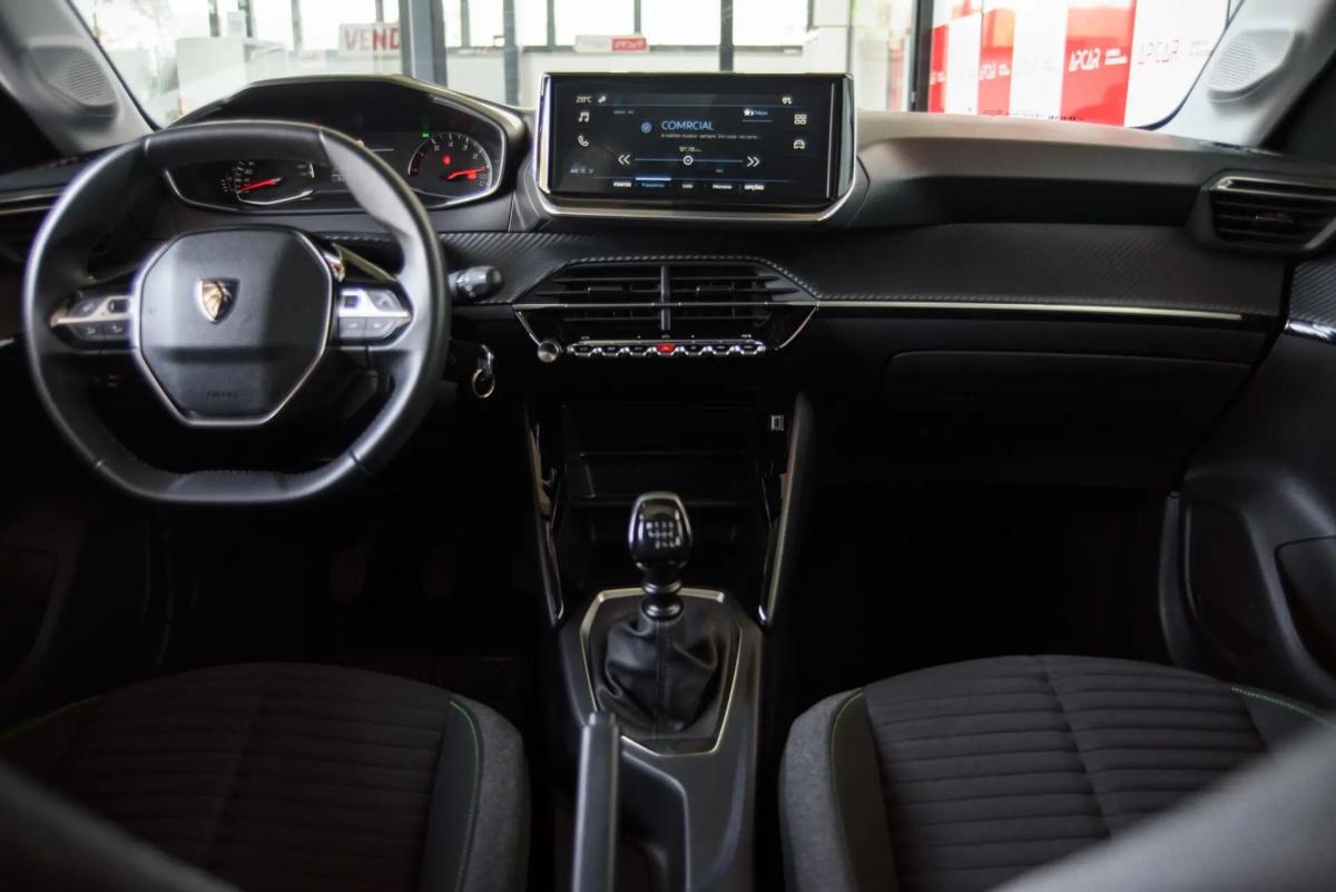 peugeot-208-2024-gasolina-1199cc