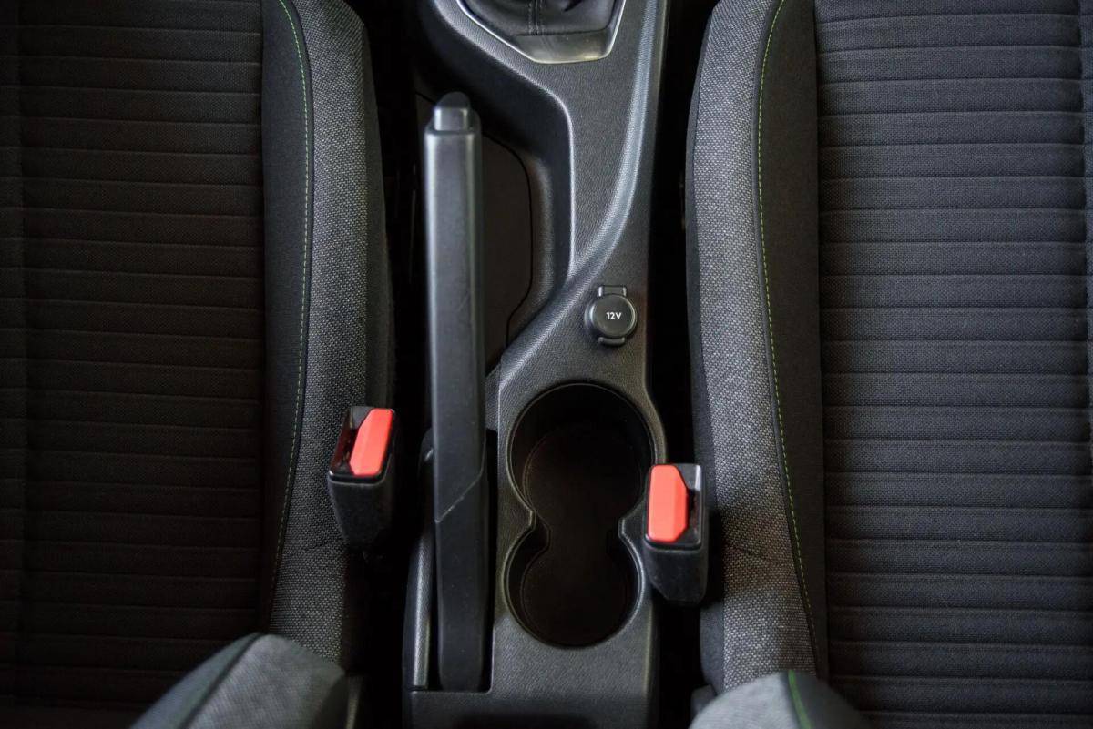 peugeot-208-2024-gasolina-1199cc