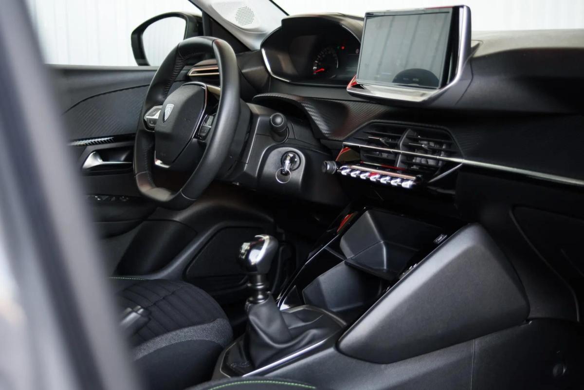 peugeot-208-2024-gasolina-1199cc