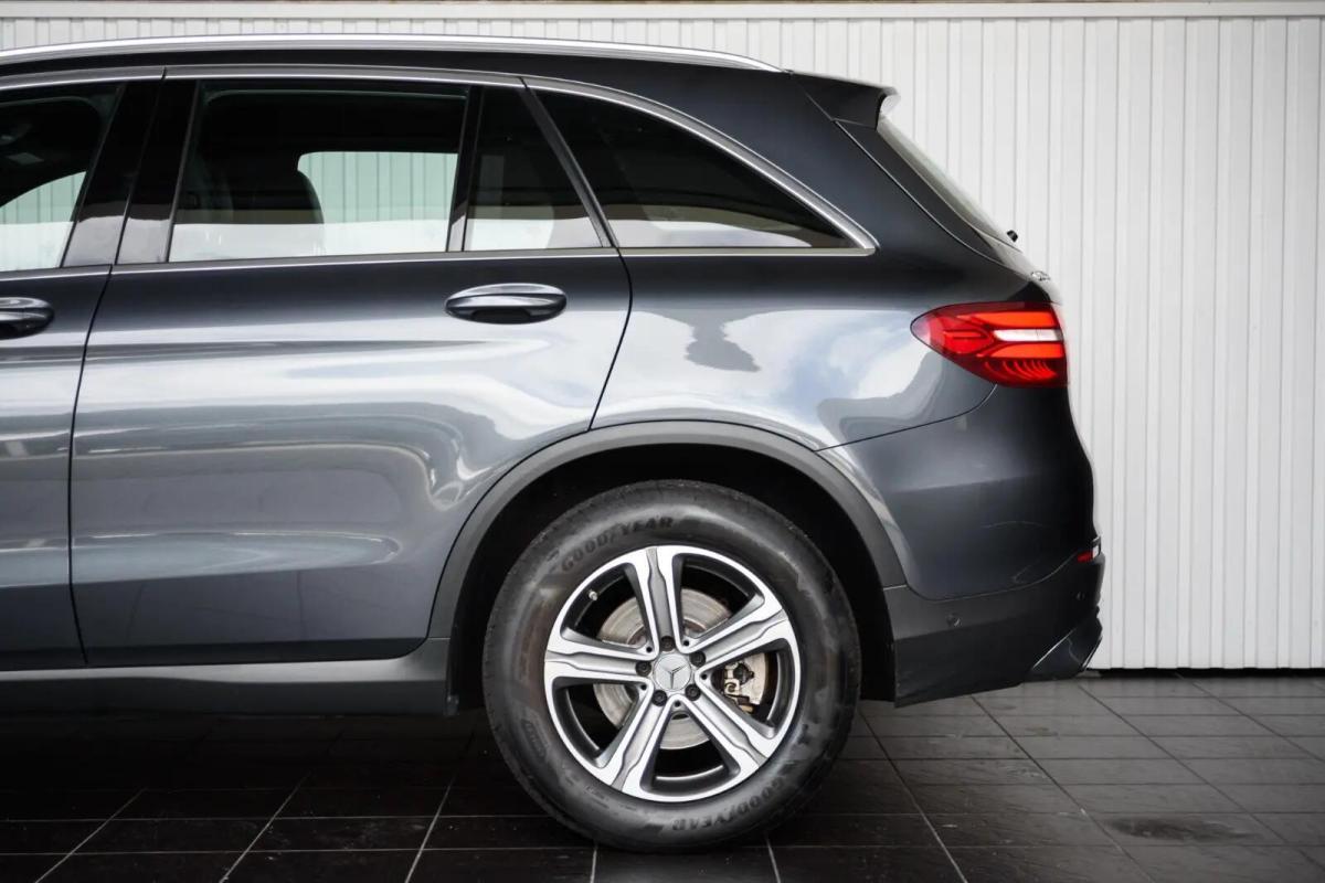mercedes-benz-glc-250-d-4matic-2015-diesel-2143cc