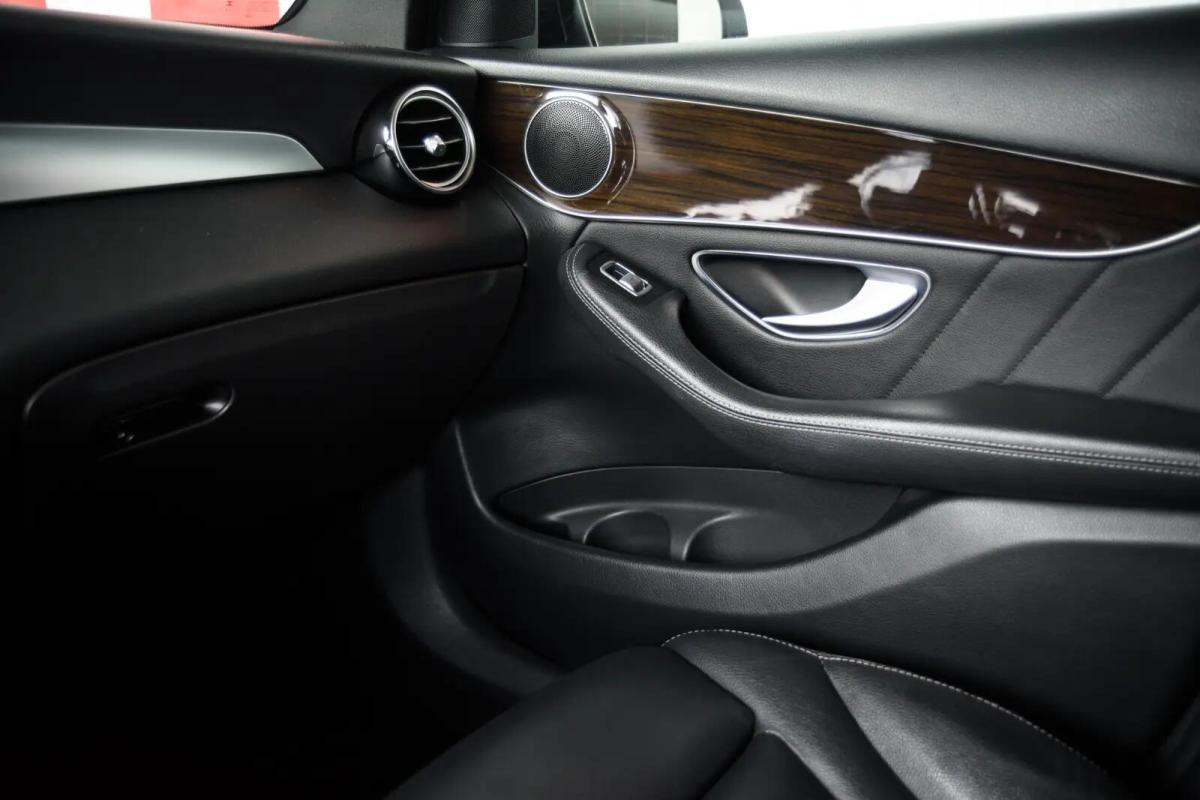mercedes-benz-glc-250-d-4matic-2015-diesel-2143cc
