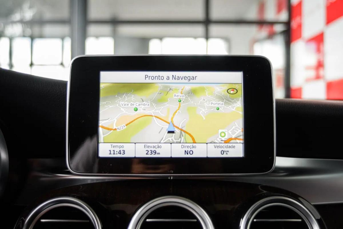 mercedes-benz-glc-250-d-4matic-2015-diesel-2143cc