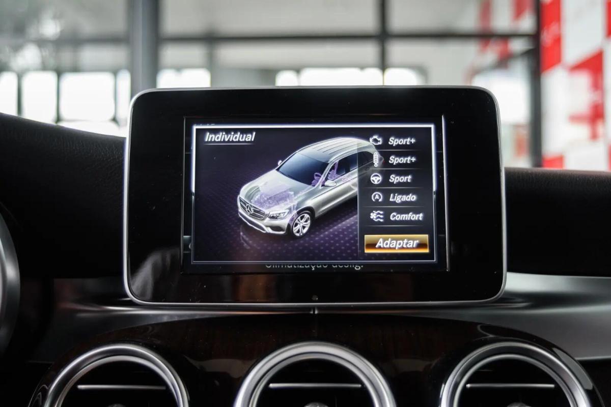 mercedes-benz-glc-250-d-4matic-2015-diesel-2143cc