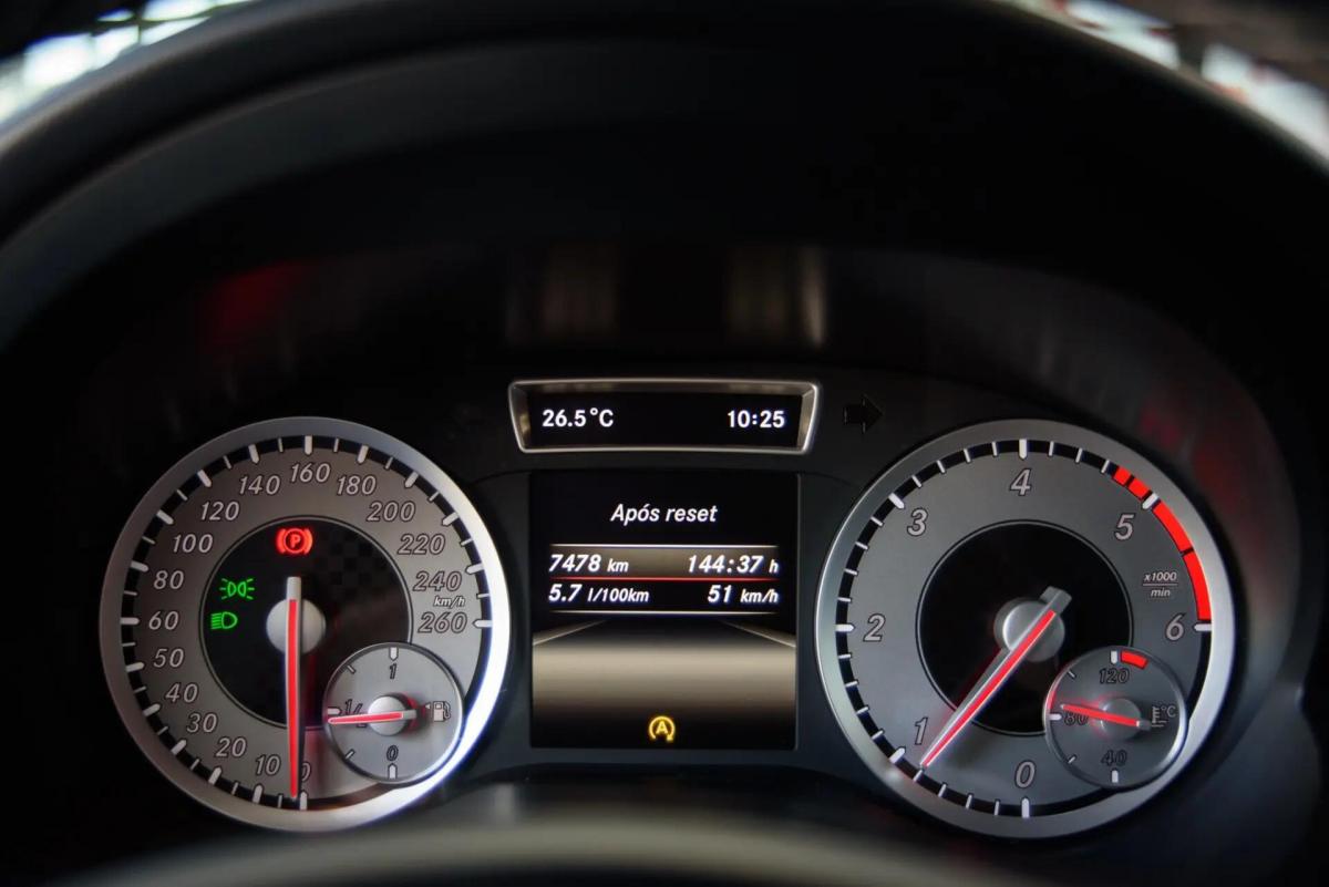 mercedes-benz-classe-a-a-160-d-2015-diesel-1461cc