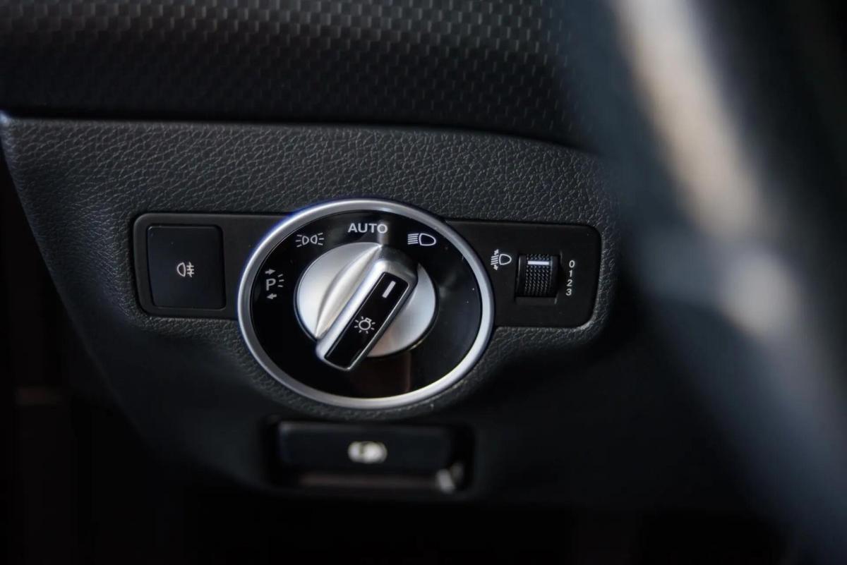 mercedes-benz-classe-a-a-160-d-2015-diesel-1461cc