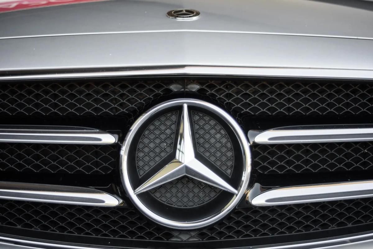 mercedes-benz-classe-e-e-300-de-plug-in-1-9-2019-hibrido-a-diesel-1950cc
