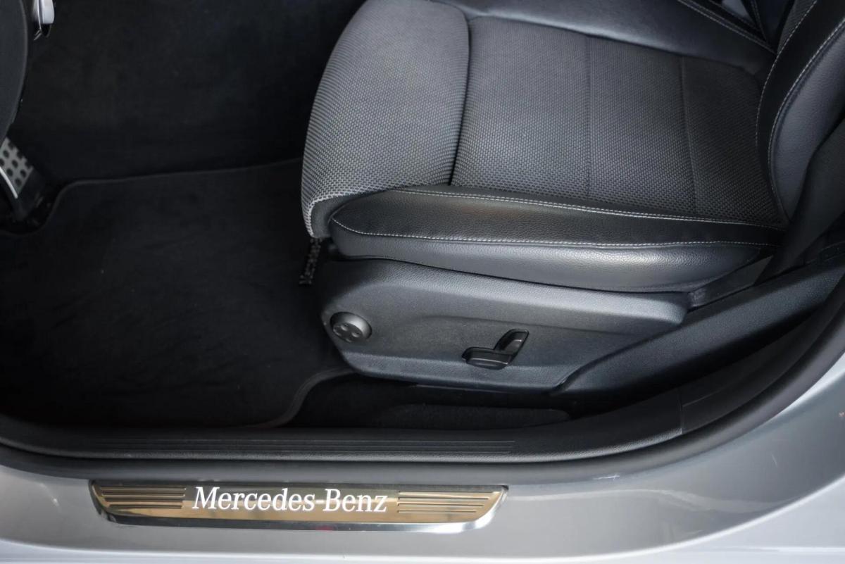 mercedes-benz-classe-e-e-300-de-plug-in-1-9-2019-hibrido-a-diesel-1950cc