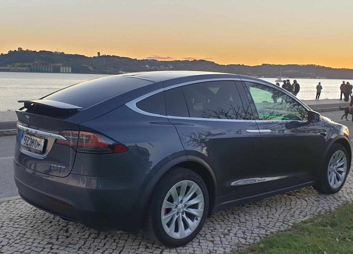 tesla-model-x-long-range-2020-eletrico