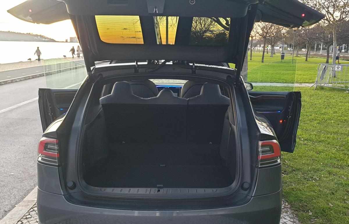 tesla-model-x-long-range-2020-eletrico