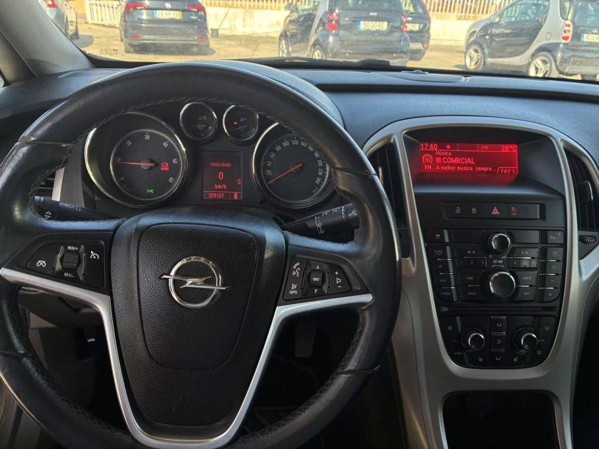 opel-astra-2011-diesel-1686cc