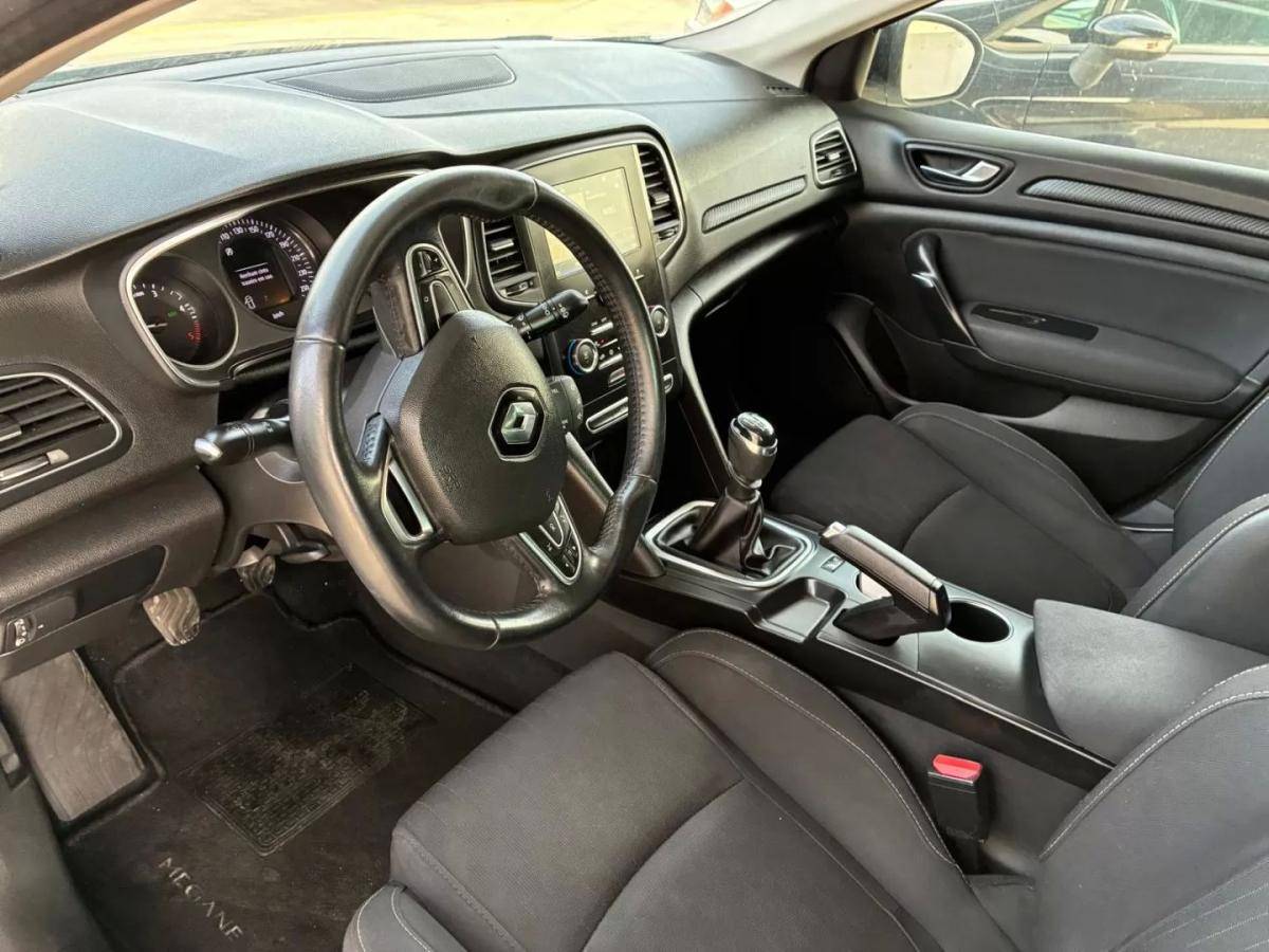 renault-megane-sport-tourer-2019-diesel-1461cc