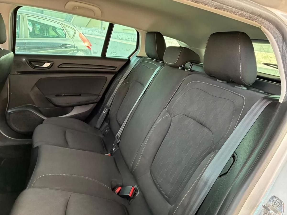 renault-megane-sport-tourer-2019-diesel-1461cc