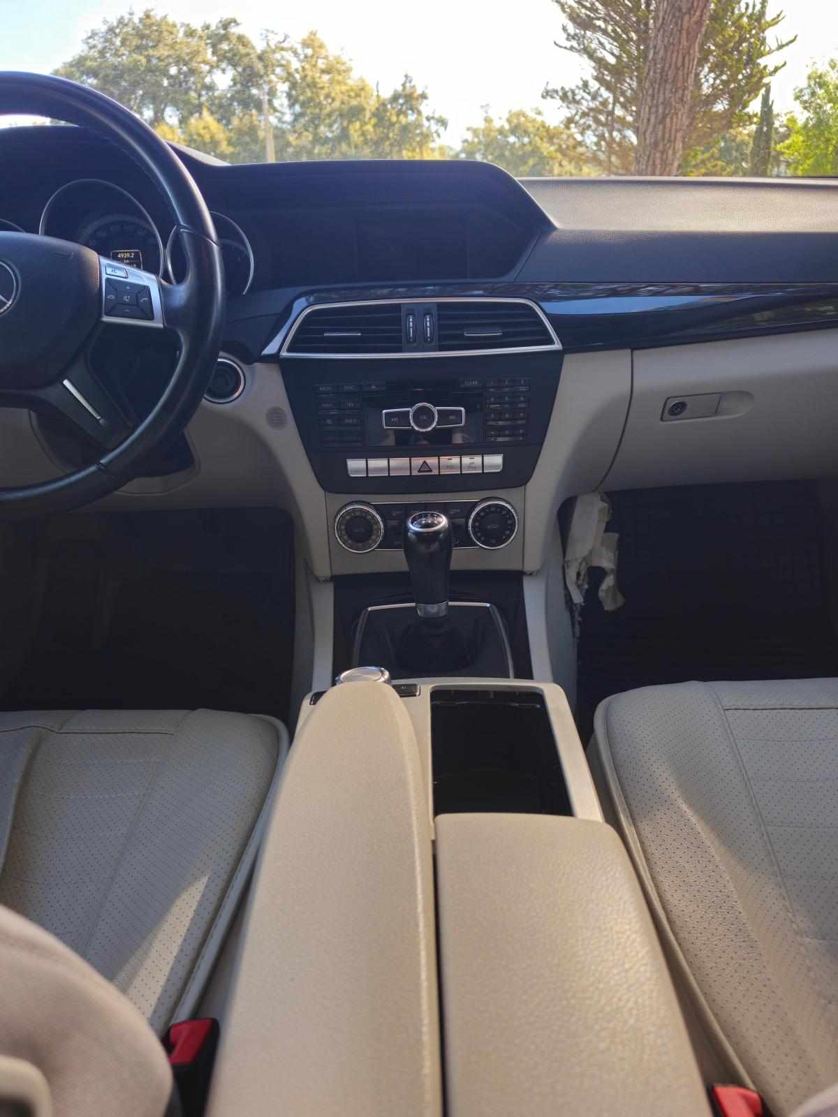 mercedes-benz-classe-c-c-200-cdi-blueefficiency-2012-diesel-2143cc