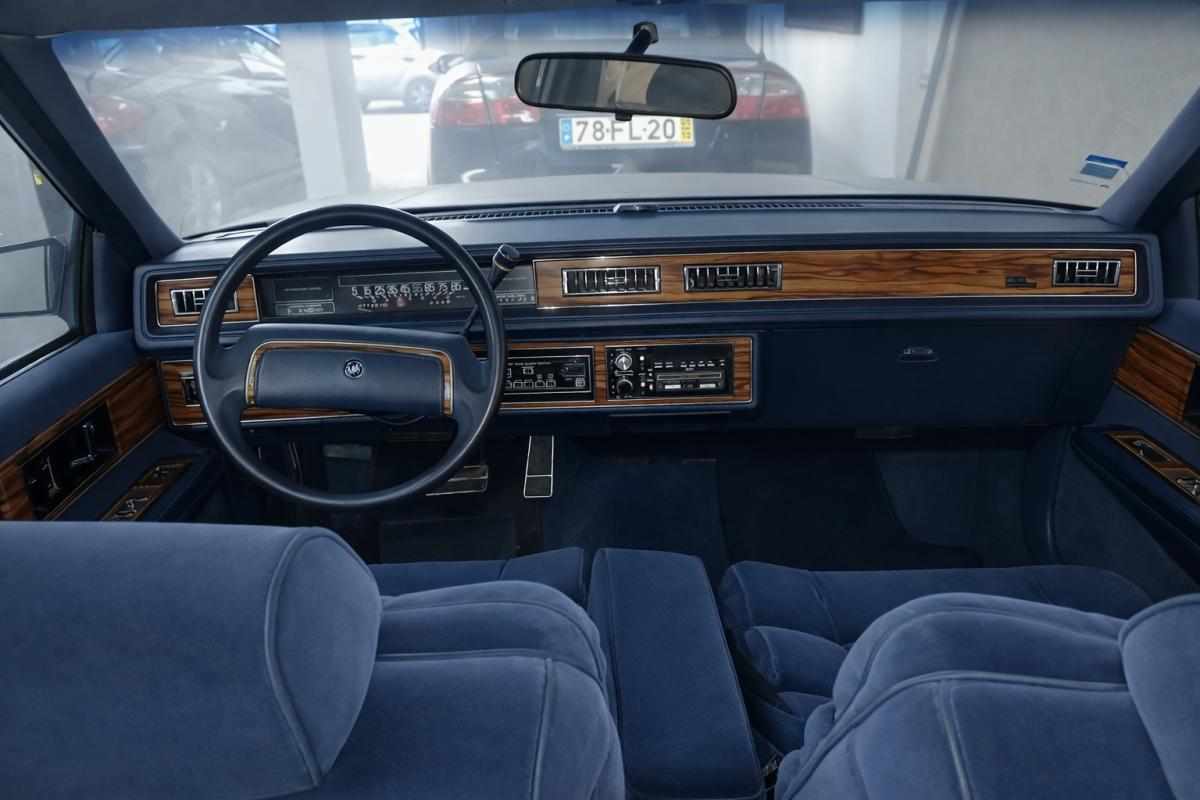 cadillac-fleetwood-1988-gasolina-3800cc