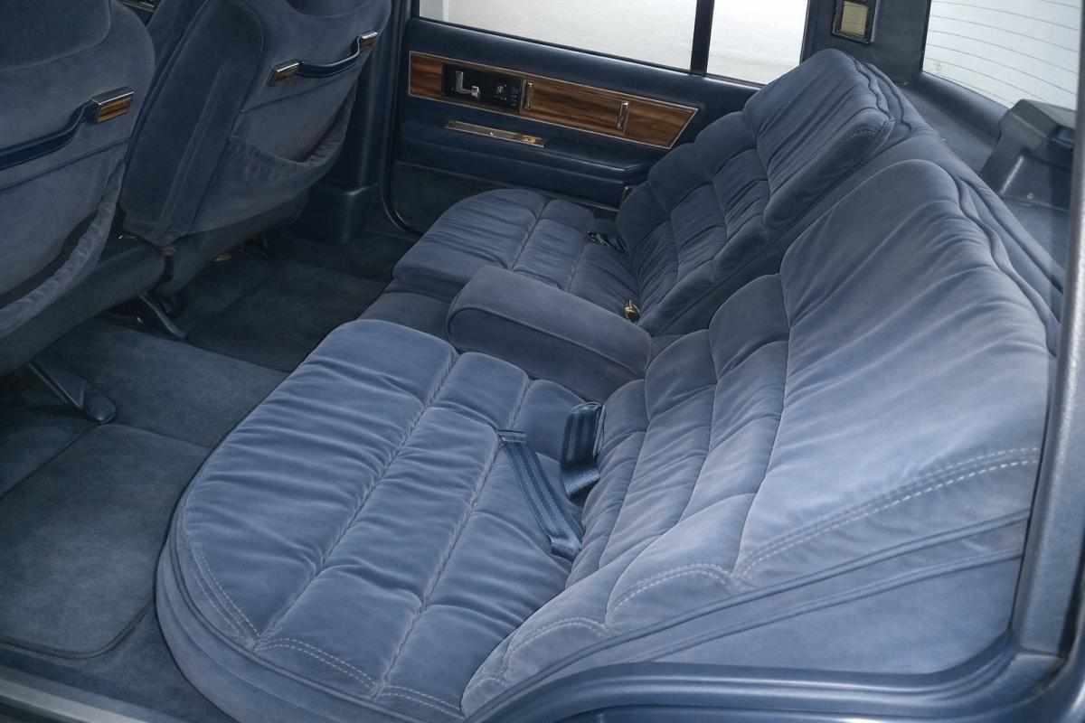 cadillac-fleetwood-1988-gasolina-3800cc